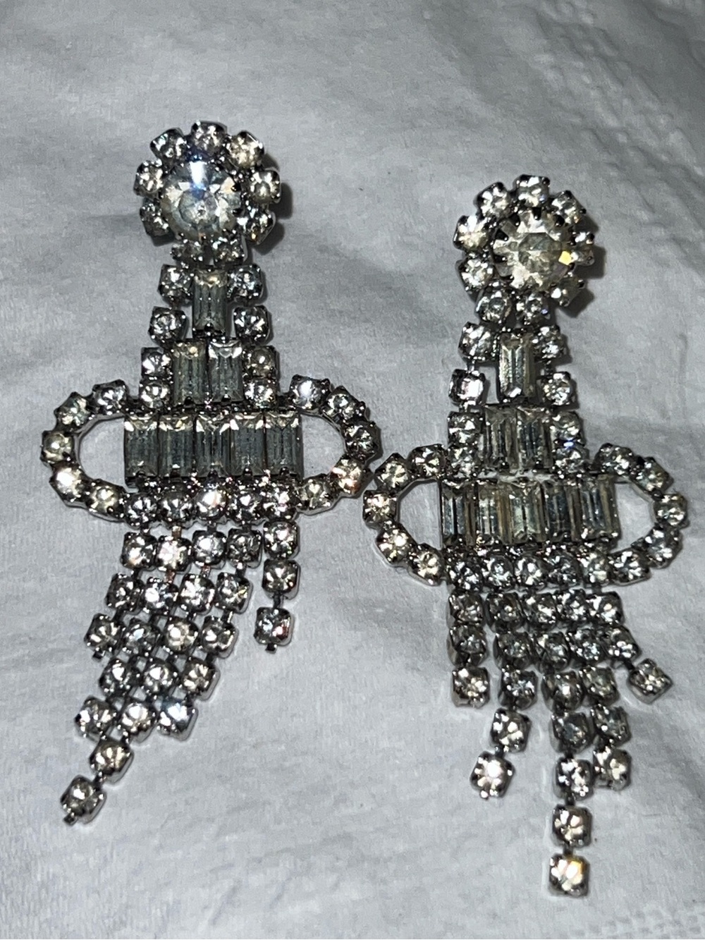 Vintage Crystal Drop Chandelier Earrings - Silver Tone